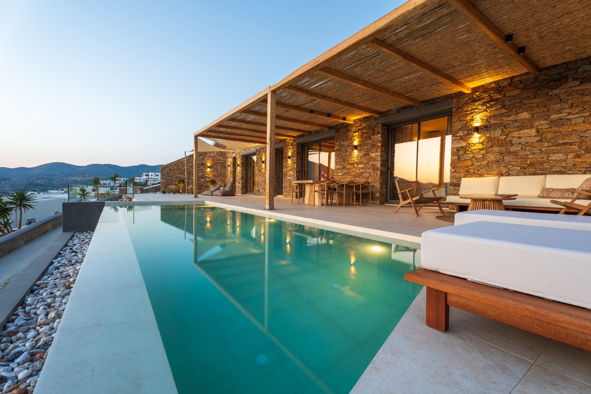 Villa Mirabilis infinity pool